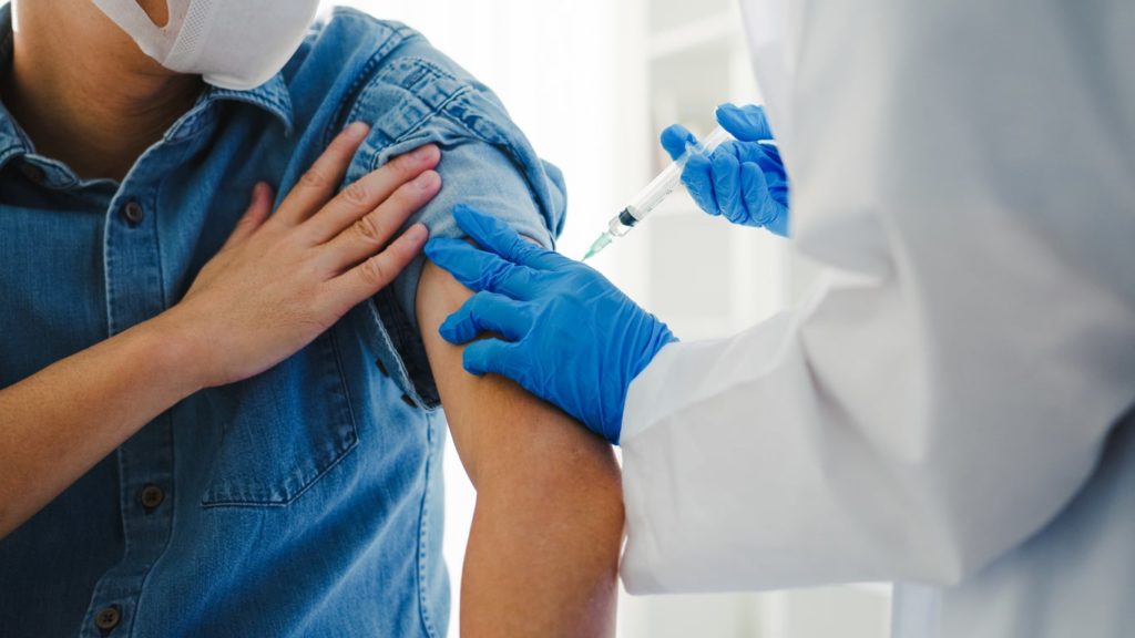 Man receiving lipomino injections
